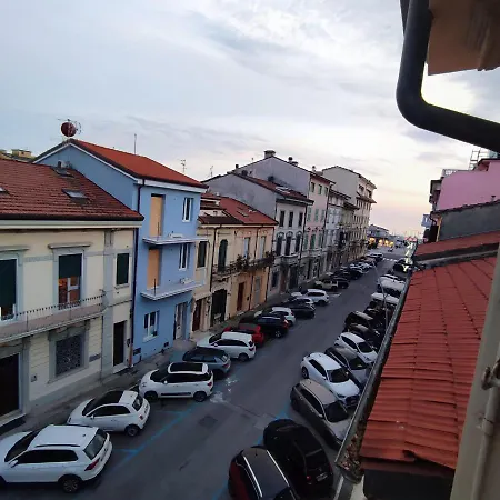 Appartamento Gioia Sea In Versilia Viareggio